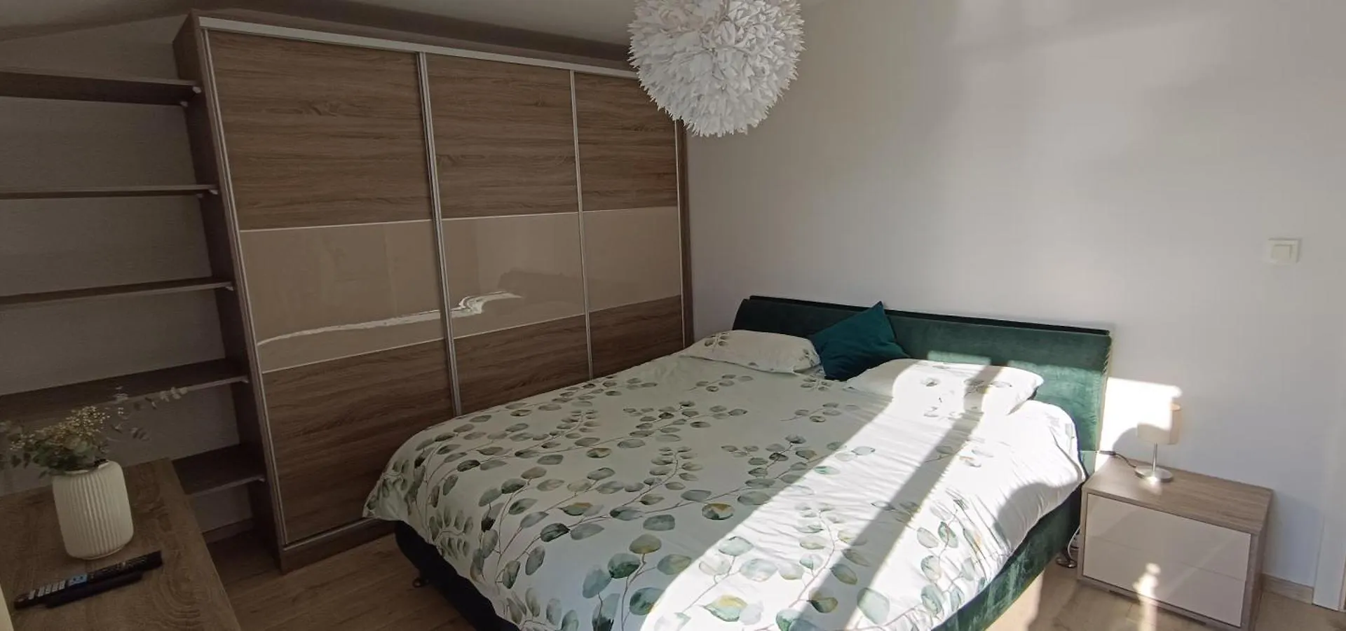 Guesthouse Raffaello Kampor Casa de hóspedes