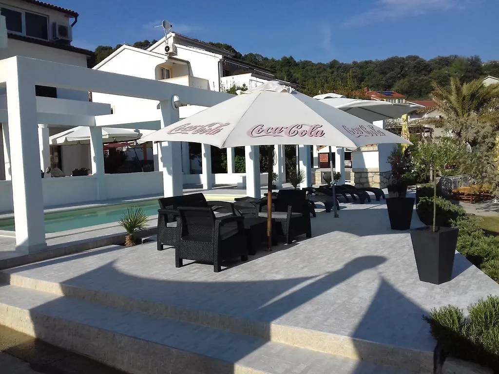 Guesthouse Raffaello Kampor 3*,  Croácia