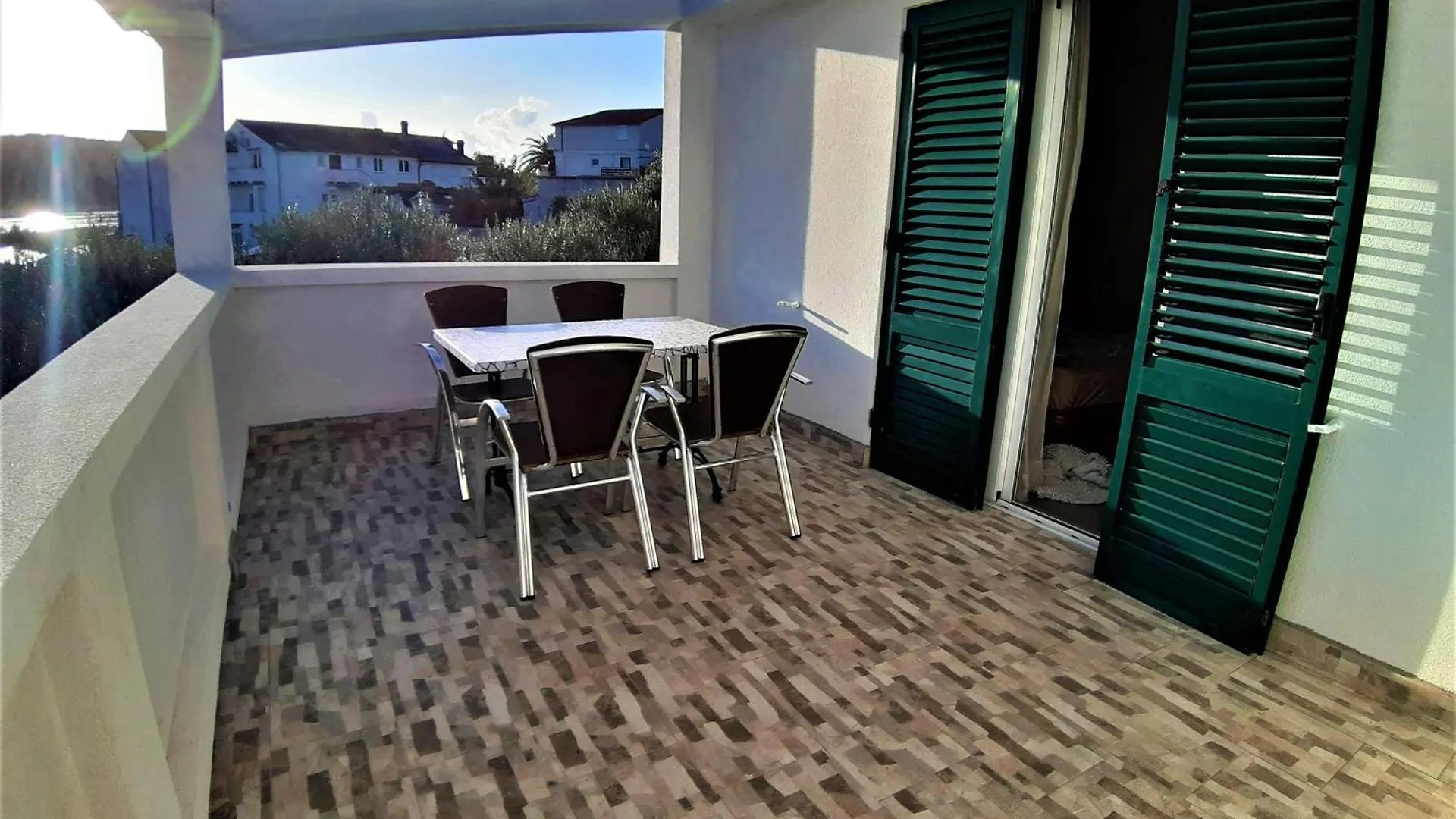 Guesthouse Raffaello Kampor 3*,