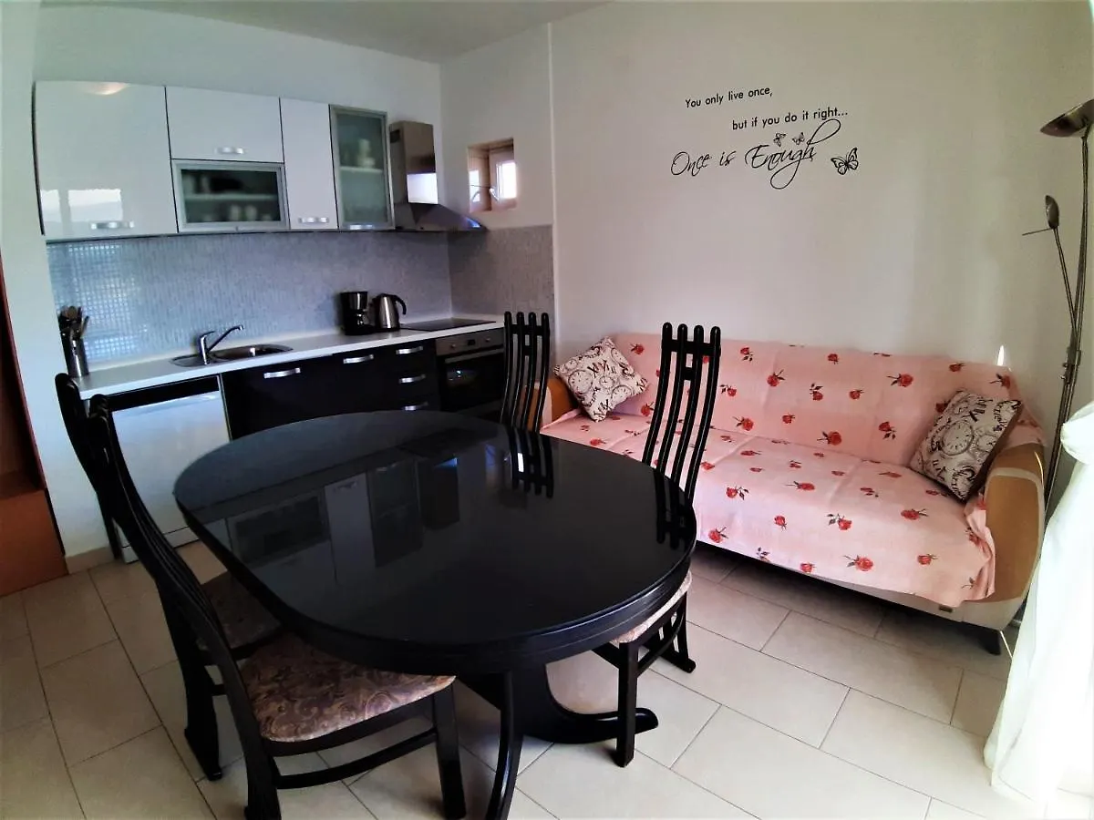 Casa de hóspedes Guesthouse Raffaello Kampor
